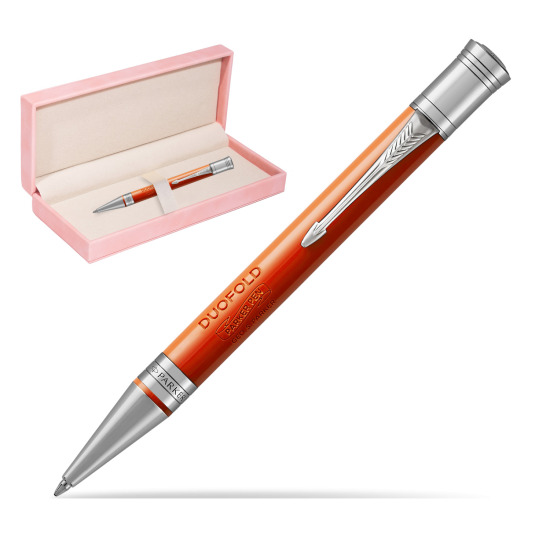 Długopis Parker Duofold Czerwona Laka CT w różowym pudełku zamszowym
