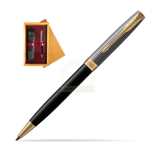 Długopis Parker Sonnet Cisele Srebro i Czerń GT w pudełku drewnianym Honey Single Bordo