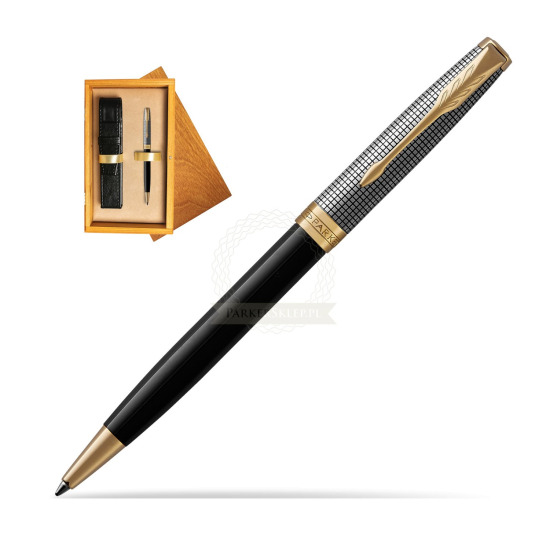 Długopis Parker Sonnet Cisele Srebro i Czerń GT w pudełku drewnianym Honey Single Ecru