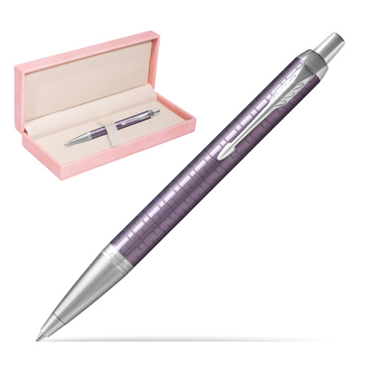 Długopis Parker IM Premium Ciemny Fioletowy CT w różowym pudełku zamszowym