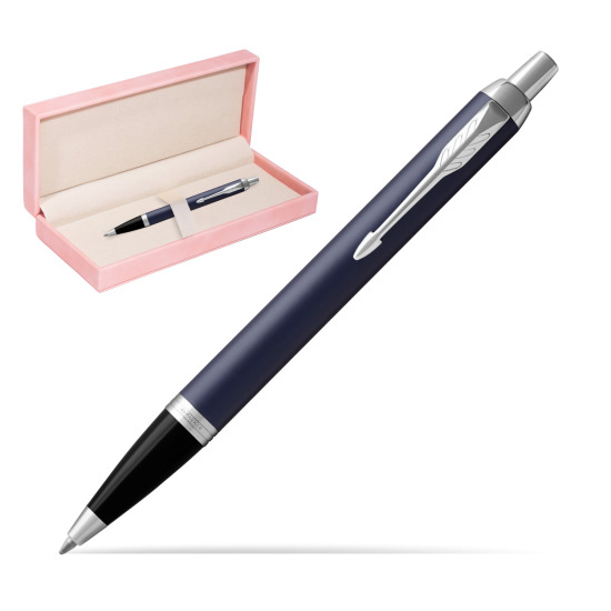 Długopis Parker IM Niebieski Mat CT w różowym pudełku zamszowym