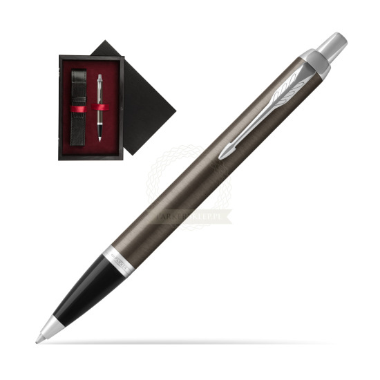 Długopis Parker IM Dark Espresso CT w pudełku drewnianym Czerń Single Bordo