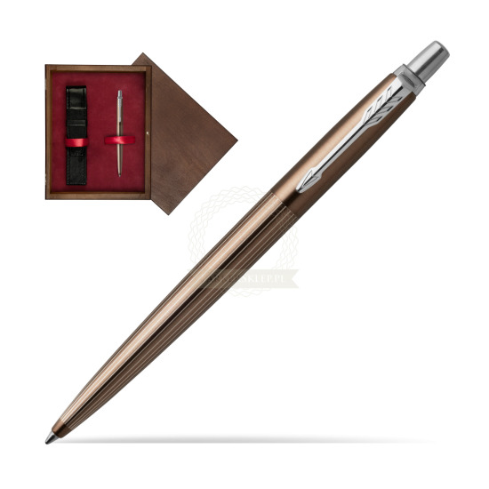 Długopis Jotter Premium Brąz Carlisle CT w pudełku drewnianym Wenge Single Bordo