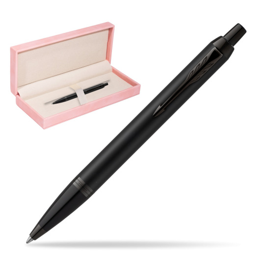 Długopis Parker IM Achromatic Black w różowym pudełku zamszowym