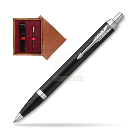 Długopis Parker IM Essential czarny mat CT w pudełku drewnianym Mahoń Single Bordo