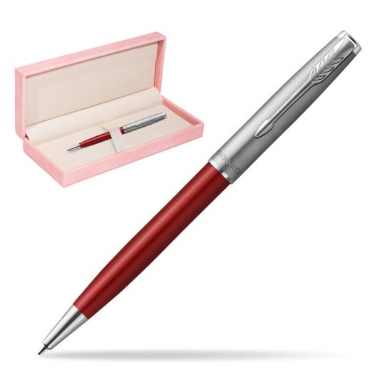 Długopis Parker Sonnet Sand Blasted Metal Red CT w różowym pudełku zamszowym