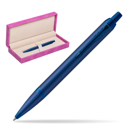 Długopis Parker IM PROFESSIONALS MONOCHROME BLUE w pudełku zamszowym fuksja
