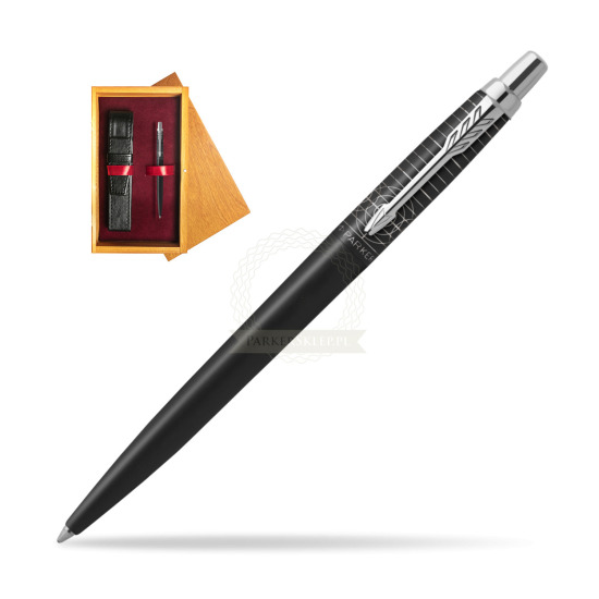Długopis Parker Jotter XL LEGACY OF FLIGHT w pudełku drewnianym Honey Single Bordo